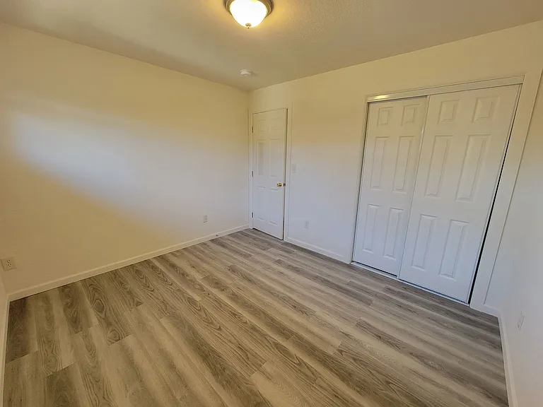 3009 N Rose St #9-15 — Photo 11