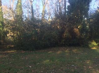 570 Tallwood Dr, Stone Mountain, GA 30083