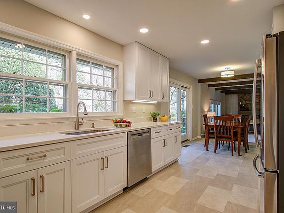 3rd image of 20517 Highland Hall Dr