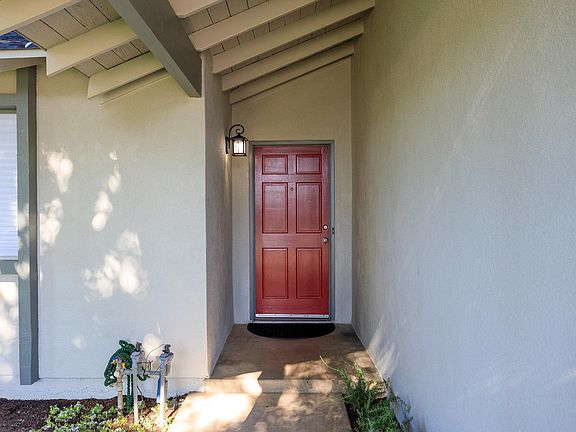 5th image of 4101 Blue Bird Dr