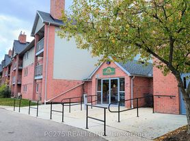 136 Conway Dr