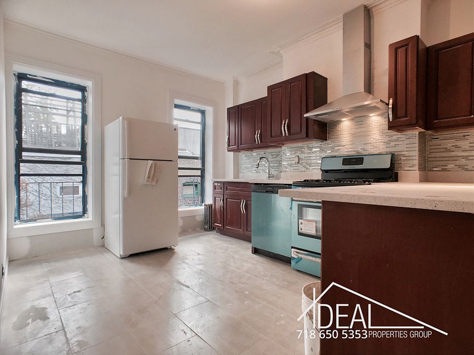 1st image of 365 7th Ave #1