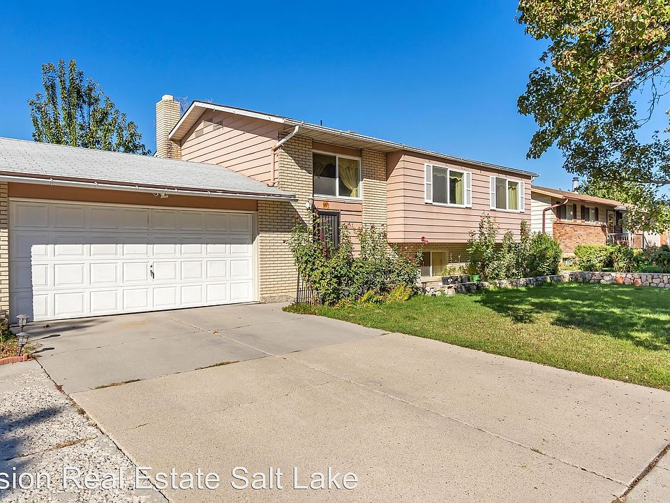 1st image of 637 N Sir Michael Dr