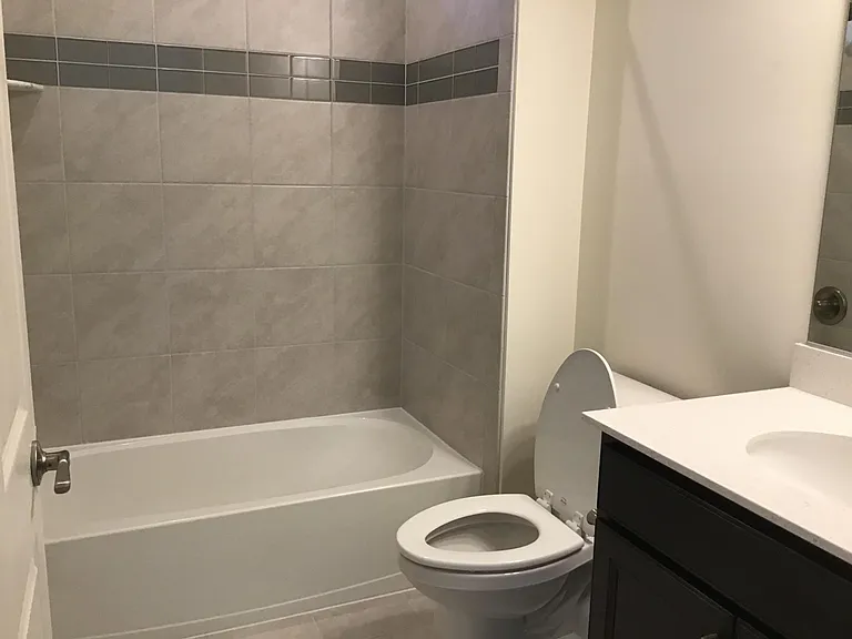 1035 Aspen Rd — Photo 4