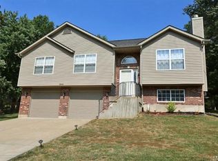 2840 Tommy Dr, Arnold, MO 63010