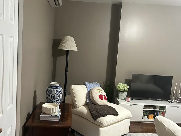 704 N Negley Ave #3 — Photo 1