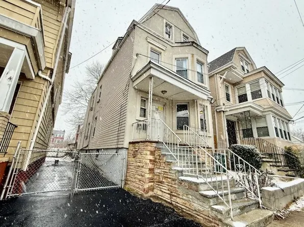 12 Garwood Pl, Irvington, NJ 07111