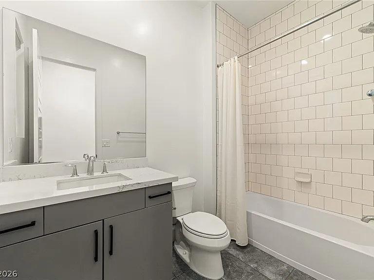 5201 Peak Climb Dr — Photo 40
