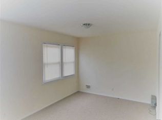 57-41 226th St #2F, Oakland Gardens, NY 11364