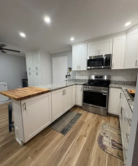 2302 S Manhattan Ave #215 — Photo 8