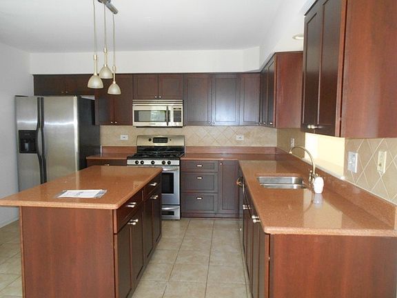 5th image of 1539 Laurel Oaks Dr