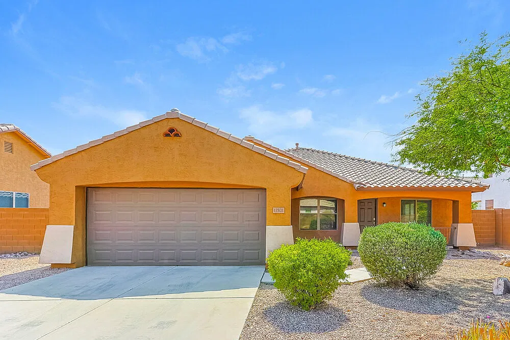 4 bed, 2.0 bath, 2155 sqft, $1,945 — Photo 1