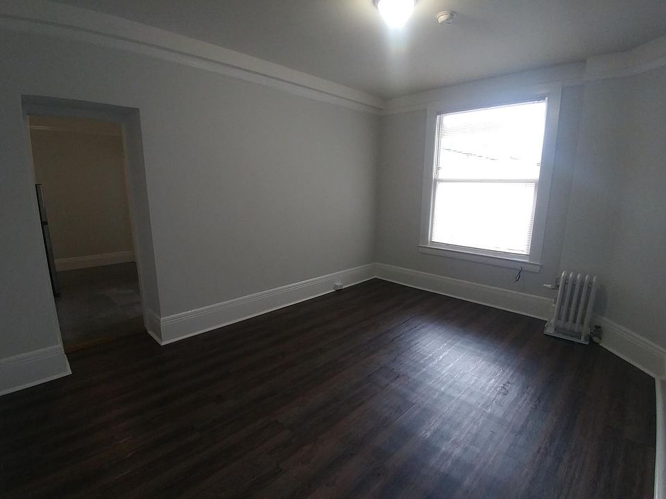 1st image of 142 McAllister St #212