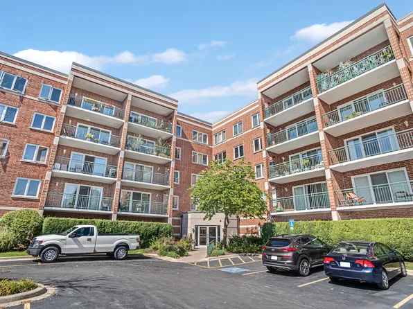 5360 N Lowell Ave APT 208, Chicago, IL 60630