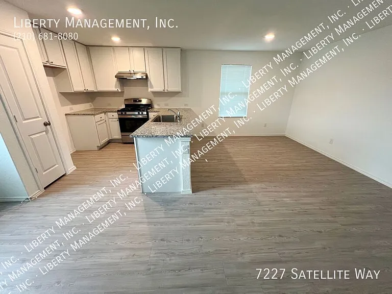 7227 Satellite Way — Photo 7