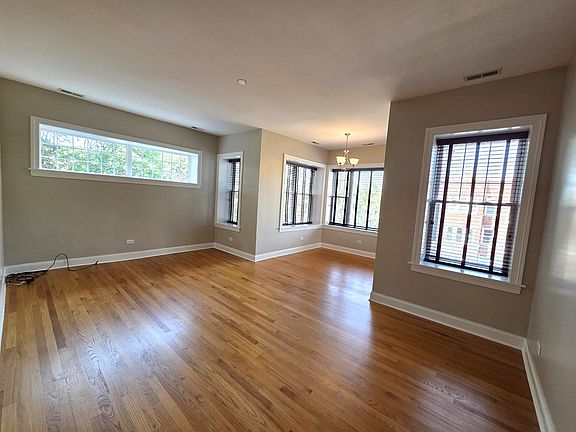 3rd image of 6501 N Bosworth Ave #3C