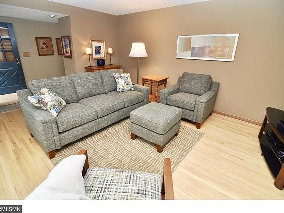 5th image of 3206 Canterbury Dr