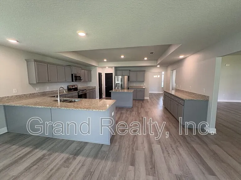 6264 Pineapple Dr — Photo 11