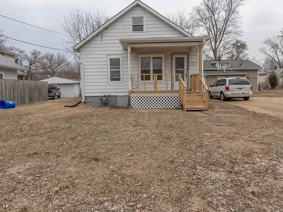 1st image of 2914 Sewell St