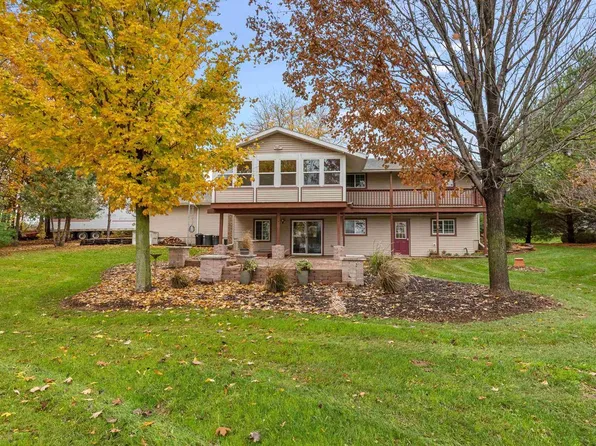 N9550 Mill Road, Fox Lake, WI 53933