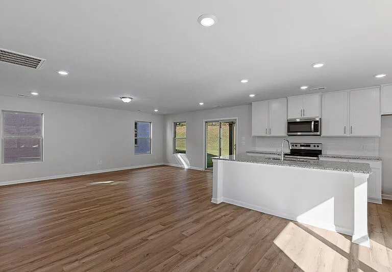 14616 Ravenel Dr — Photo 9