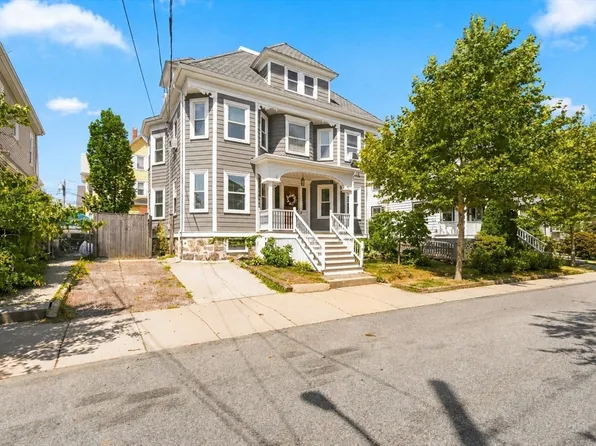 19 Gilmore St, Everett, MA 02149