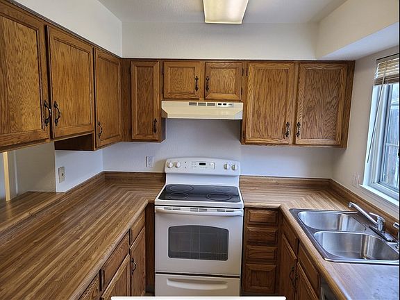 3rd image of 14282 E Hawaii Cir Unit A