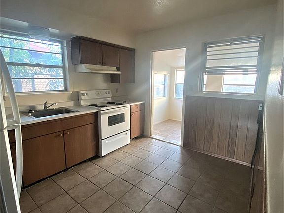 4th image of 1608 Gladys Dr APT A