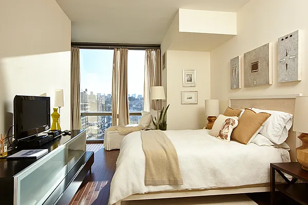 Sold by Town Residential | media 25