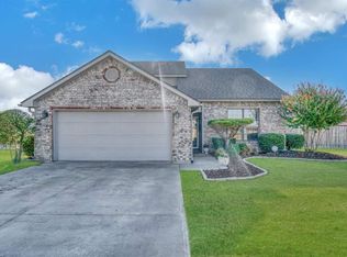 16 NW Havenshire Cir, Lawton, OK 73505