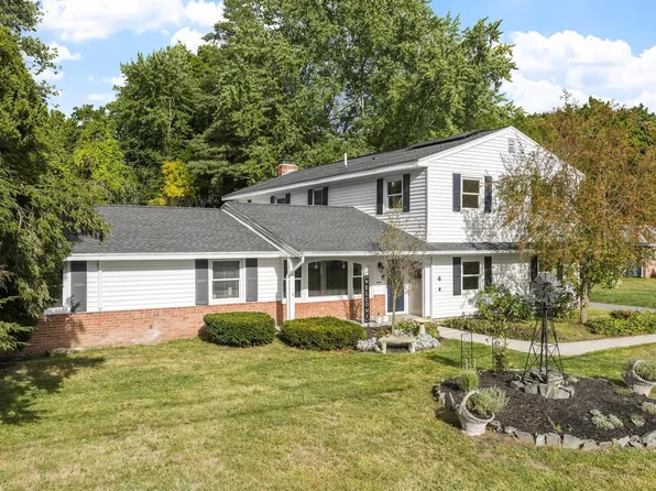 4 Derringer Rd, Chelmsford, MA 01824