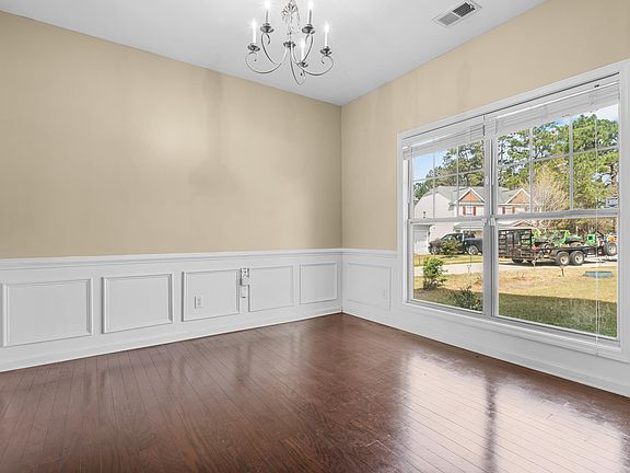 5th image of 389 Peppercorn Ln