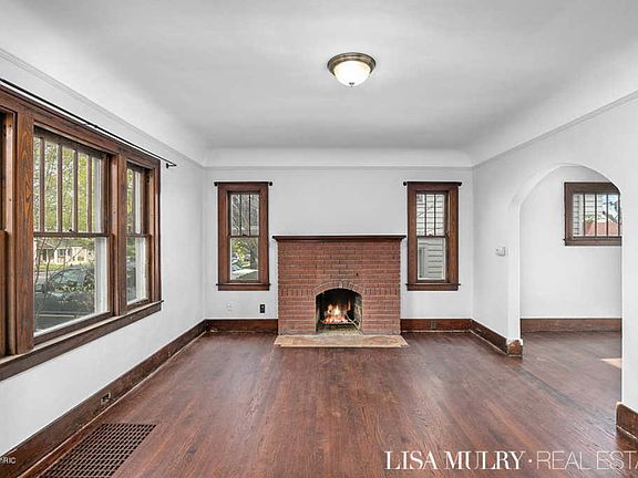 5th image of 1307 Underwood Ave SE