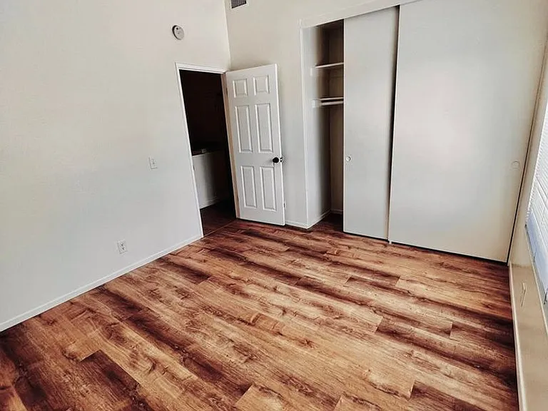 937 Shadow Lake Dr — Photo 23