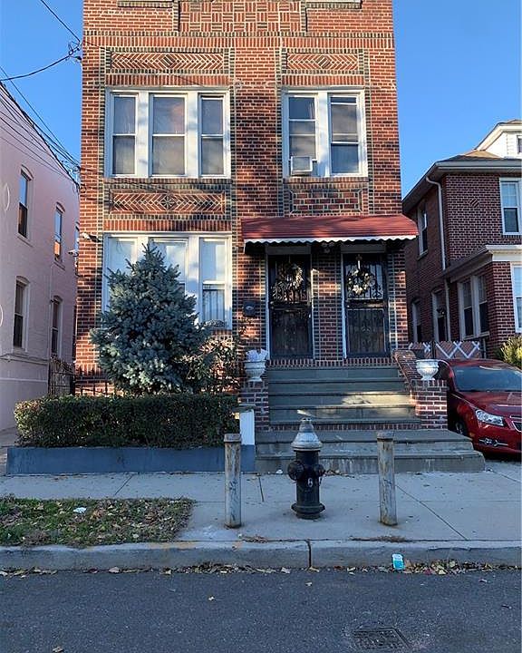 2nd image of 2243 Hermany Ave