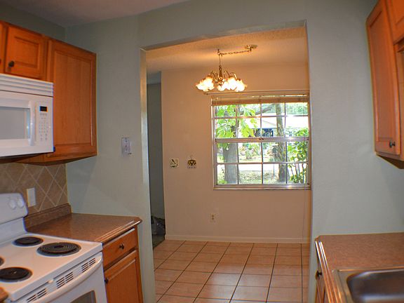 Kitchen leads to Dining Area