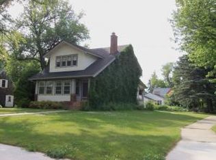 200 W 9th St, Morris, MN 56267