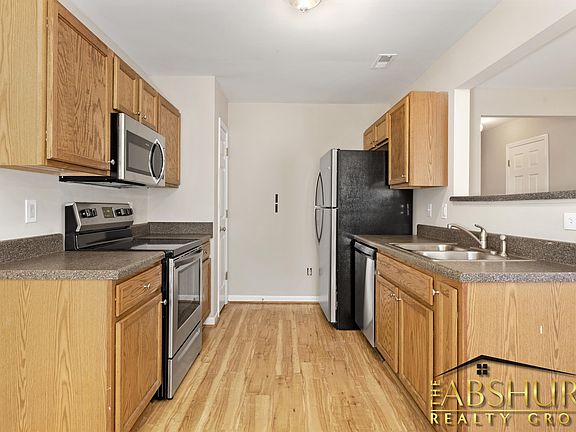 Kitchen with new Stainless Steel appliances