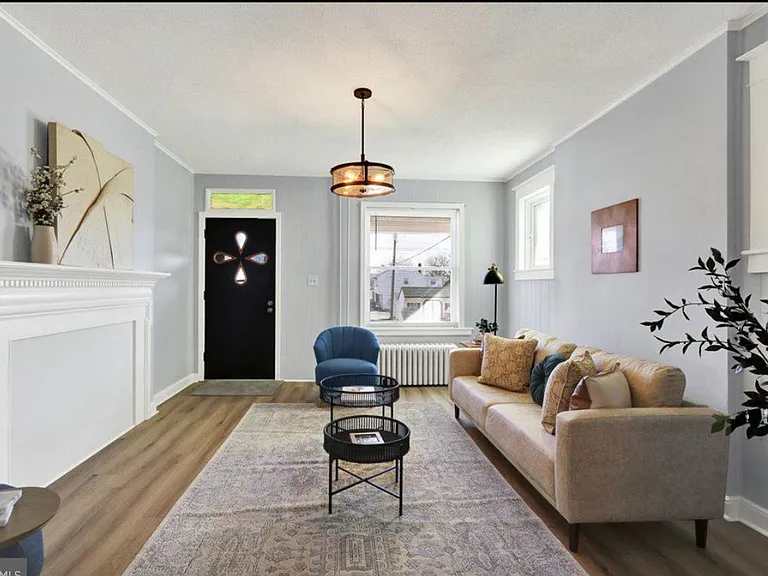 2133 Fairview St — Photo 6