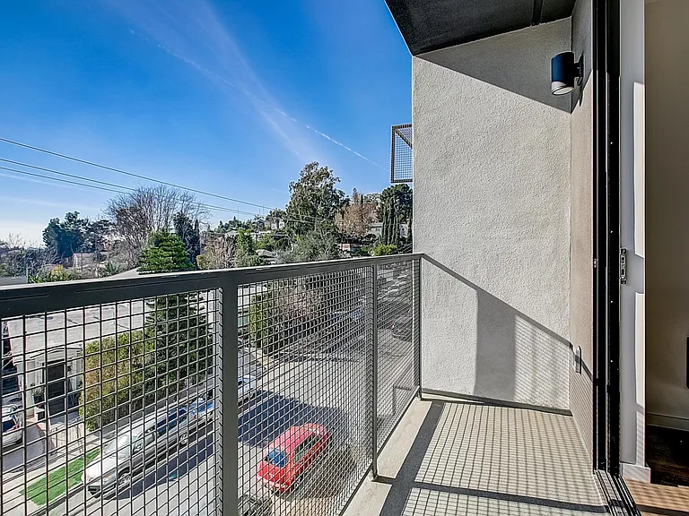 1901 Echo Park Ave #403 — Photo 10
