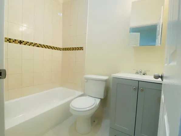 265-267 S 8th St #3, Newark, NJ 07103