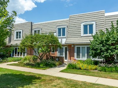 1475 Saint Tropez Ct, Highland Park, IL, 60035