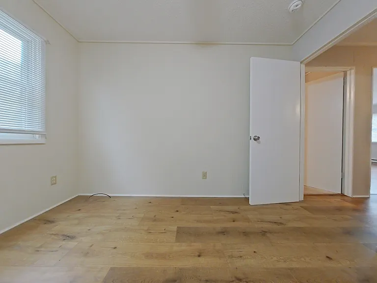 914 Pine Circle Dr — Photo 8