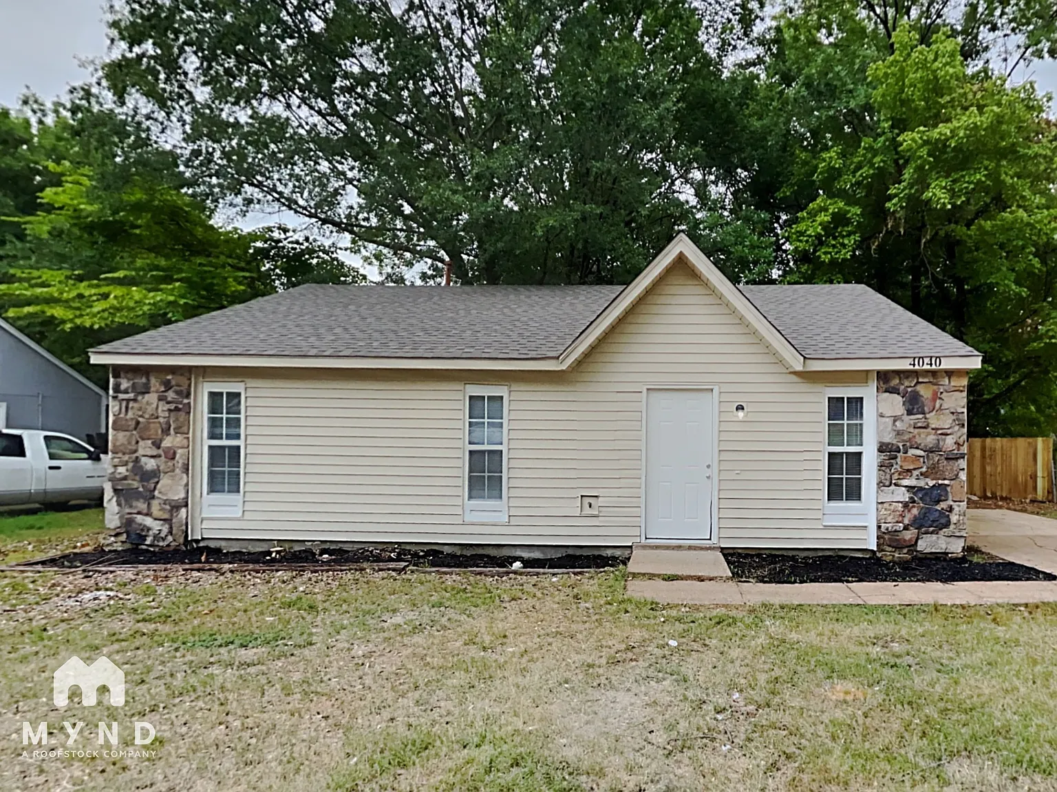 3 bed, 2.0 bath, 1113 sqft, $1,480 — Photo 1