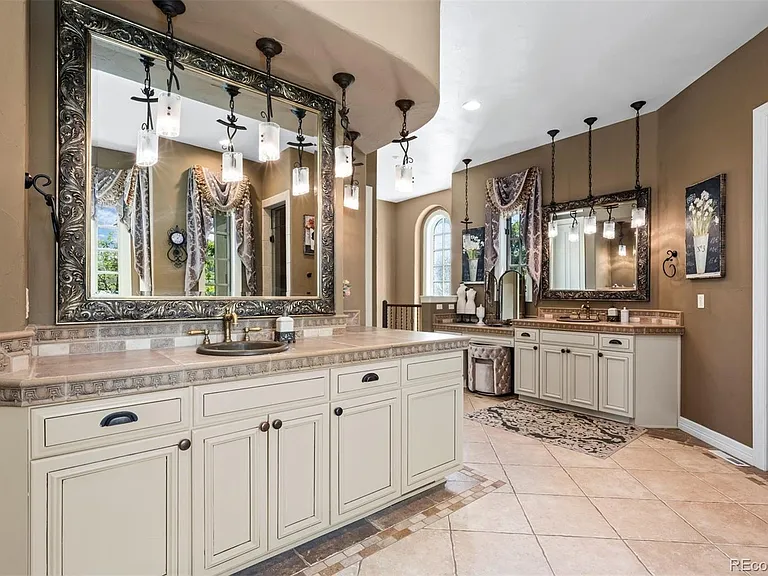 3440 Medallion Rd — Photo 34
