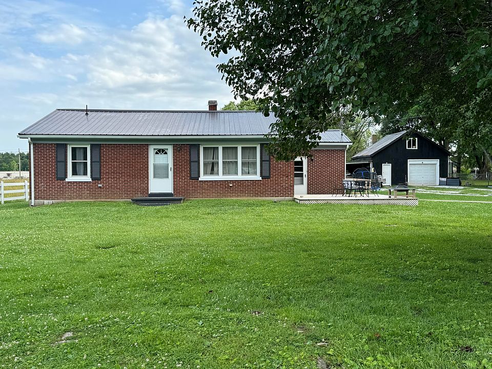 1st image of 107 Betsy Dr