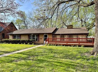 4944 Holcomb Ave, Des Moines, IA 50310