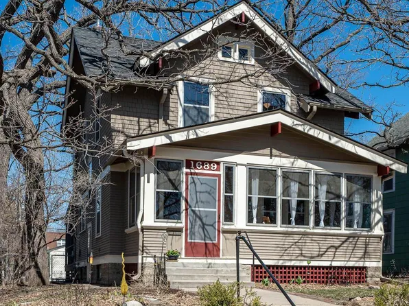 1689 Hewitt Ave, Saint Paul, MN 55104