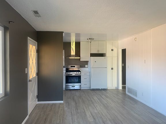 5th image of 2521 Glenridge Rd