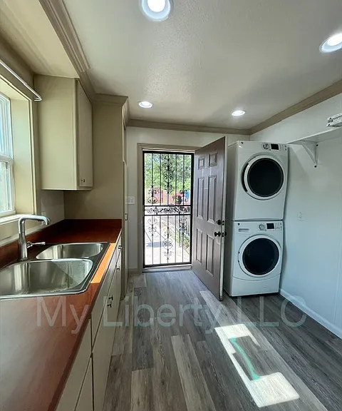 2508 1st Pl — Photo 8